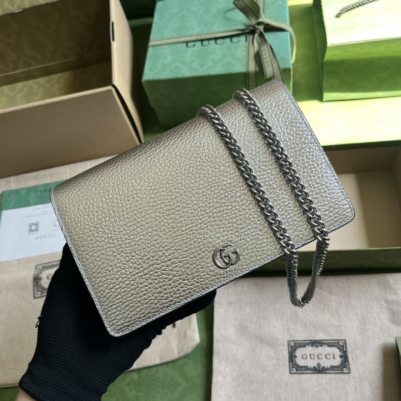 G*u*i wallets & purse